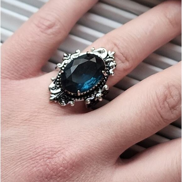 Sterling Silver Filigree Size 6 Simulated Sapphire Ring - Picture 3 of 3